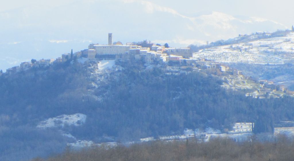 Motovun u snijegu, autor fotografije Pjeter Pasulji