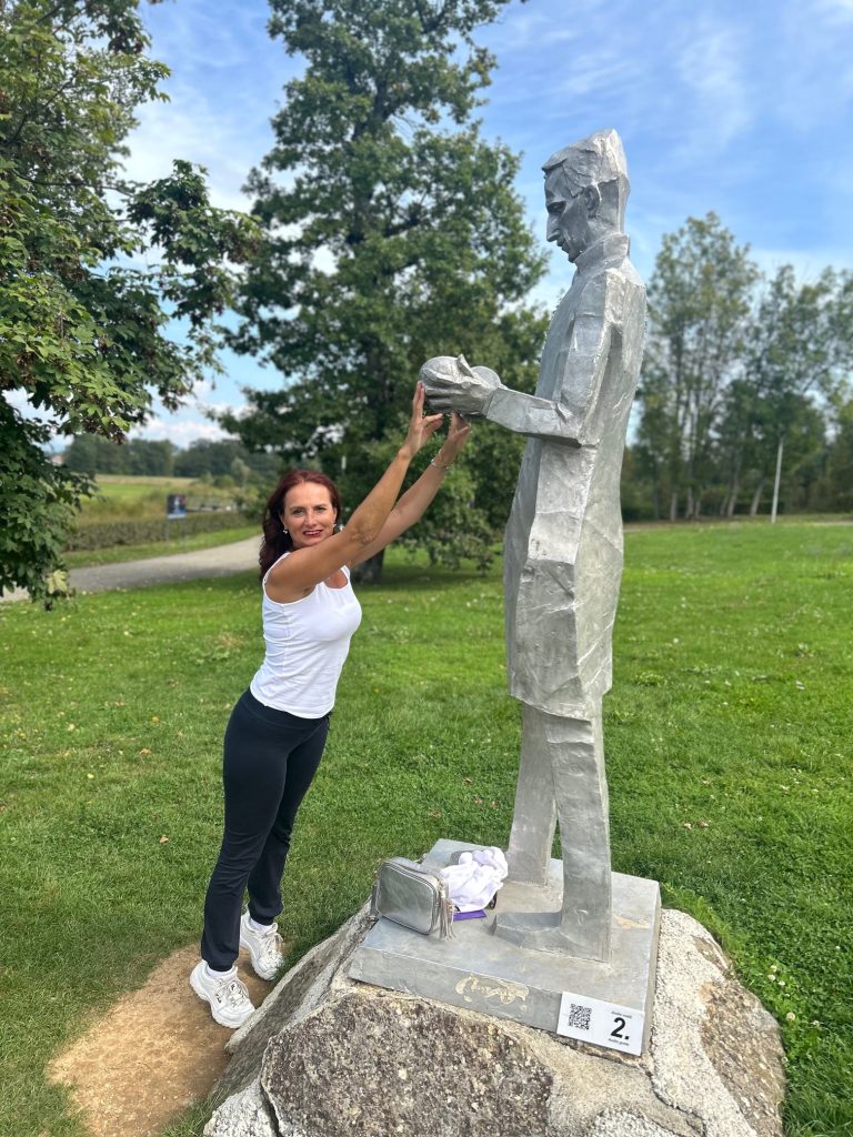 Iva Mladenić intervju lukantea